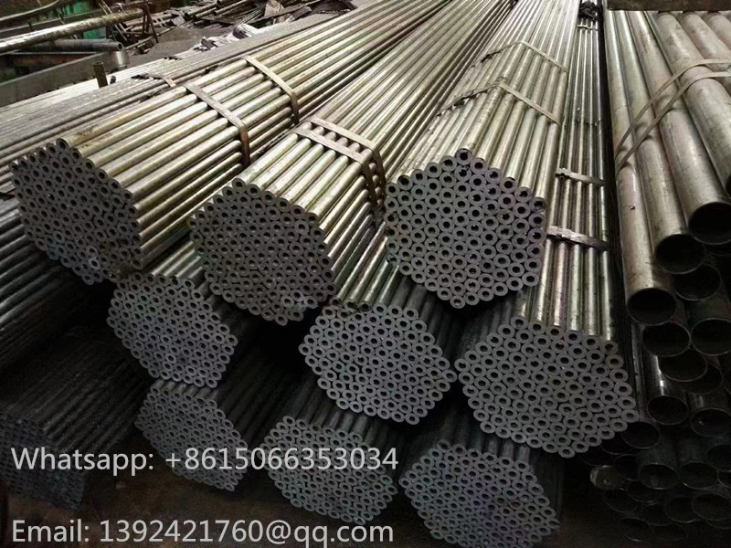 Cold-drawn precision seamless steel pipe.